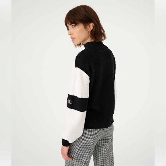 Karl Lagerfeld Paris Women’s COZY COLORBLOCK SWEATER - Picture 3 of 12